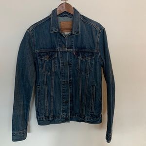 Men’s Levi’s original trucker denim jean jacket
